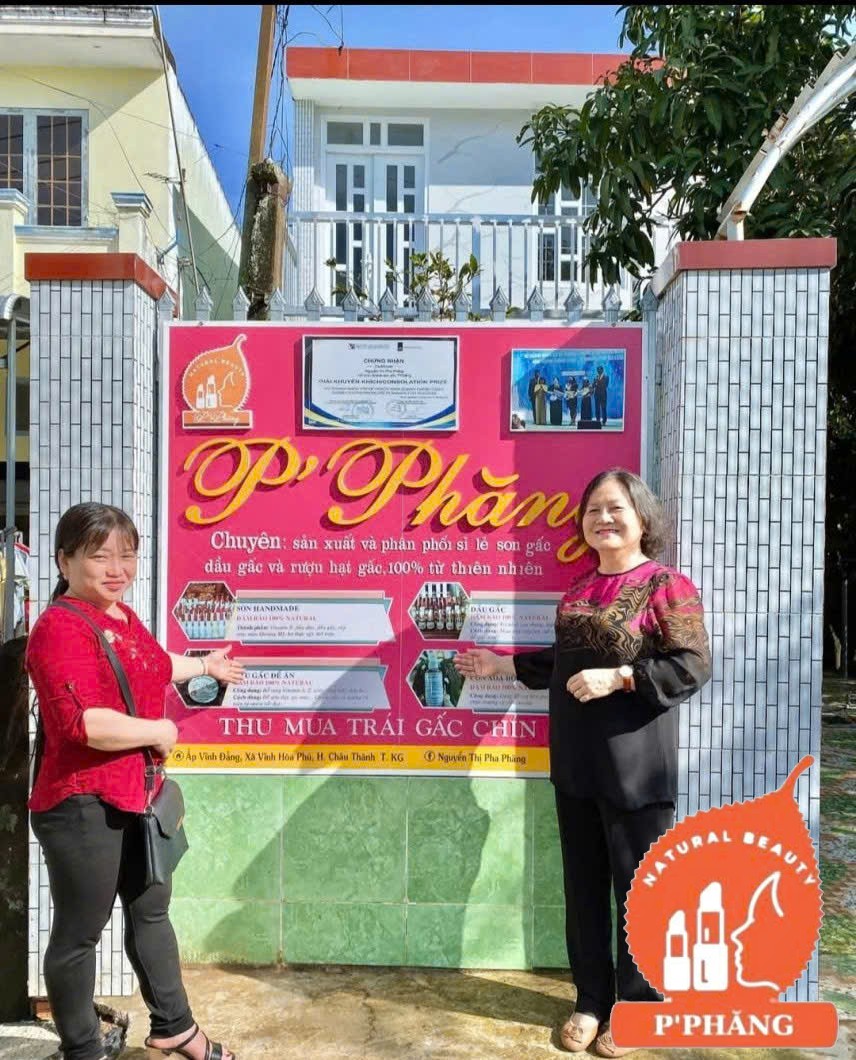 CHỤP VỚI SƯ PHỤ